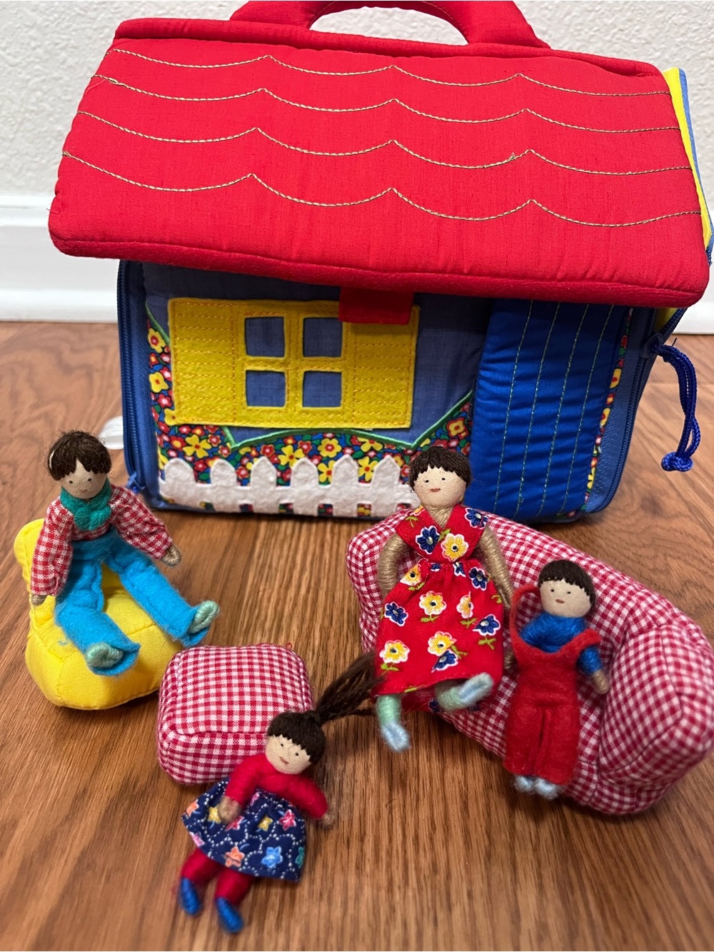 Plush Fabric Playhouse Toy Set with Red Roof and Multicolor Accessories